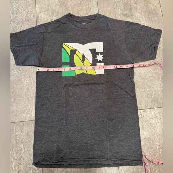 DC Graphic T-Shirts - Set of two, Blue and Gray, size small - Picture 6 of 10